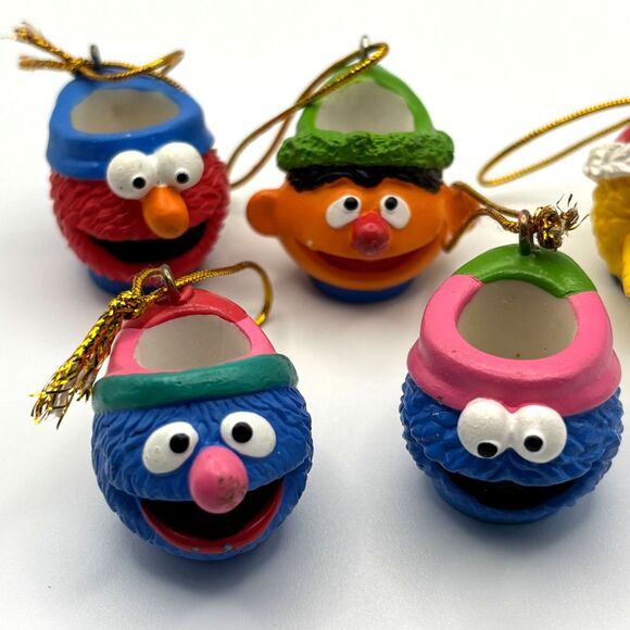 Vtg. 2006 Sesame Workshop Mini 1"H Christmas Tree Ornaments Christmas In July - Picture 4 of 4
